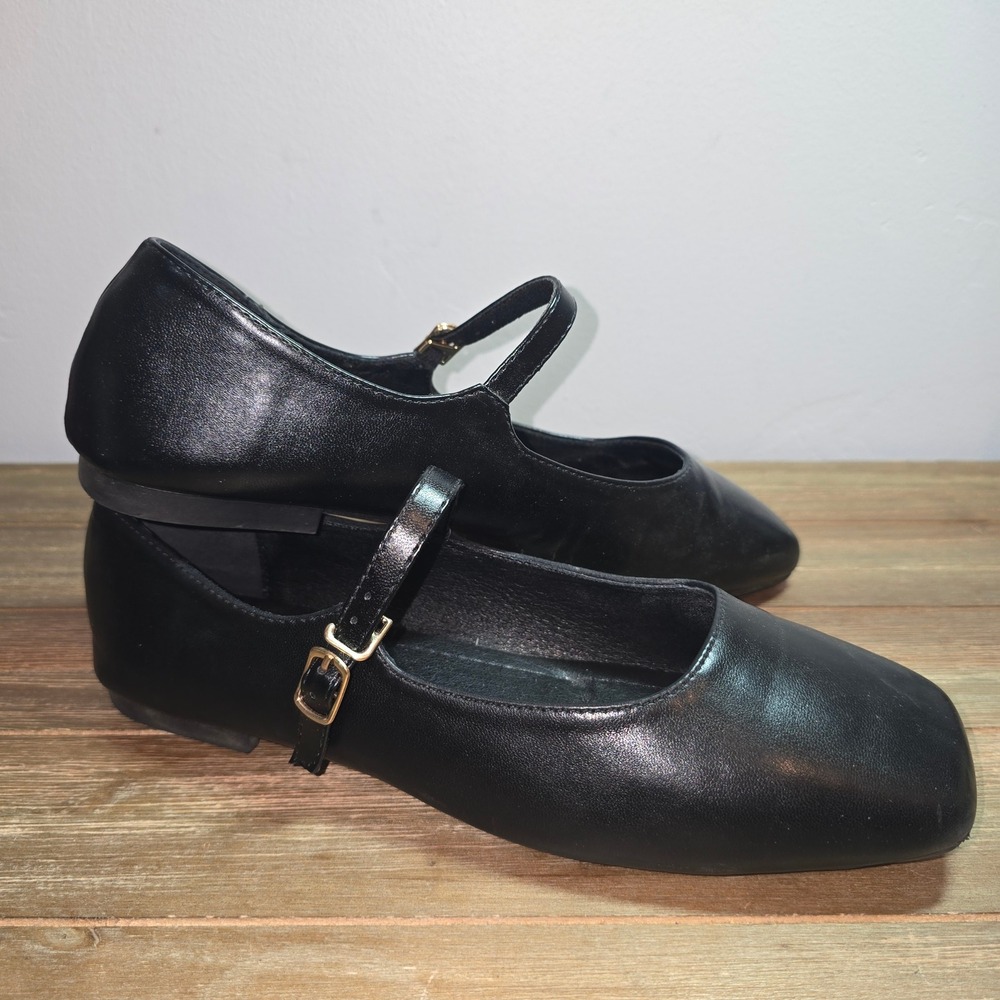 Stunner Womens 10.5/41 Black Square Toe Mary Jane Flats Gold Buckle